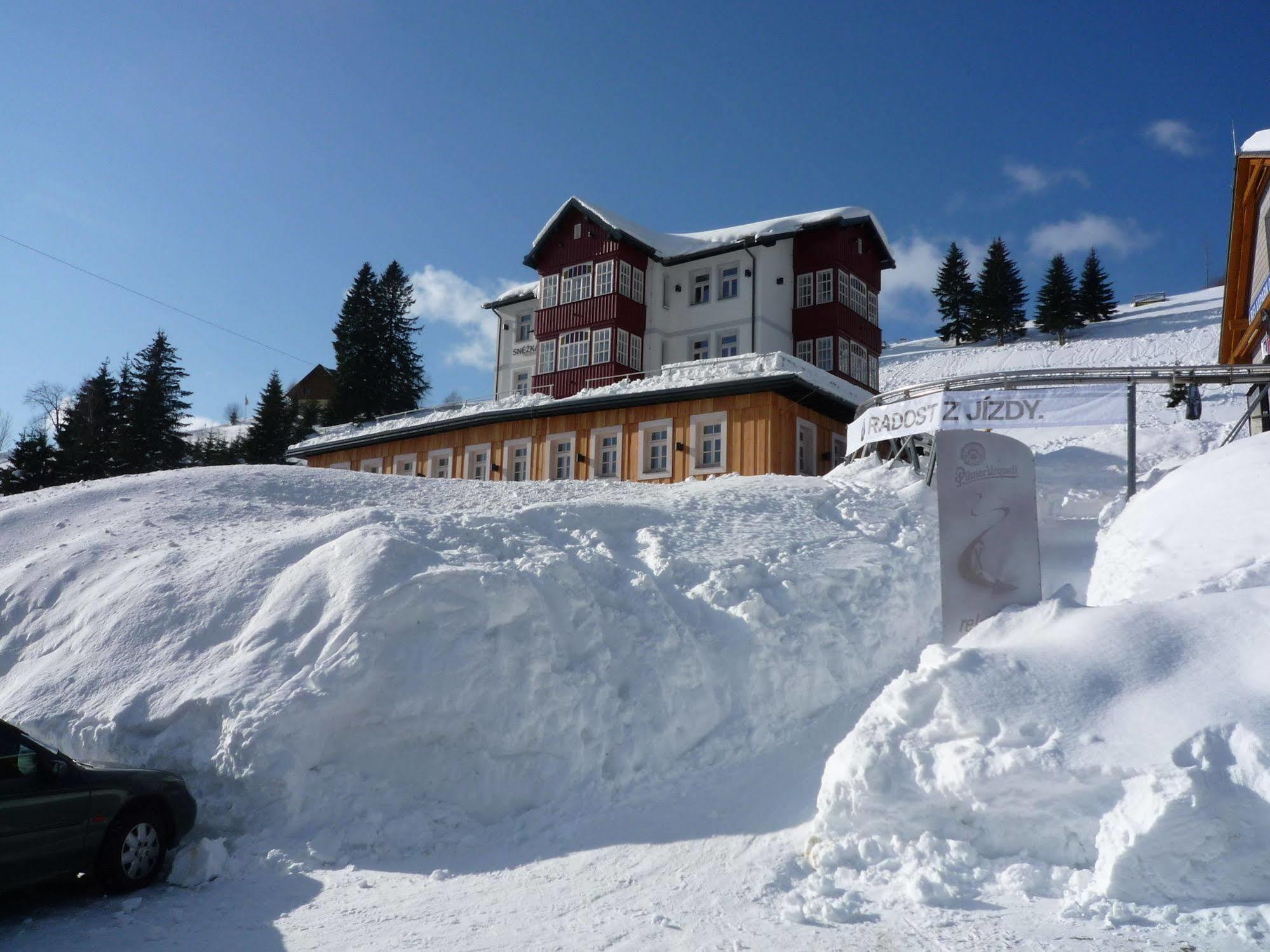 Snezka Residence Pec pod Snezkou Exteriör bild